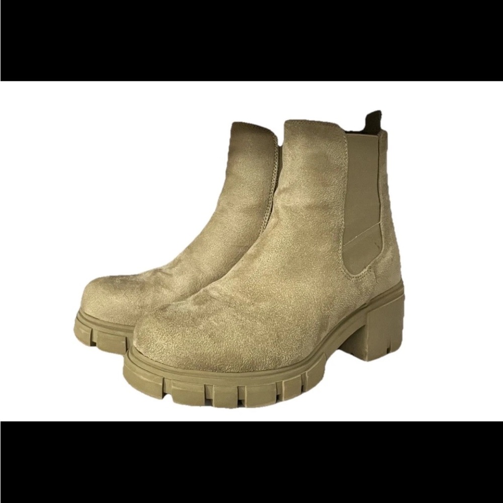 Elegant Tan Heeled Boots for Women